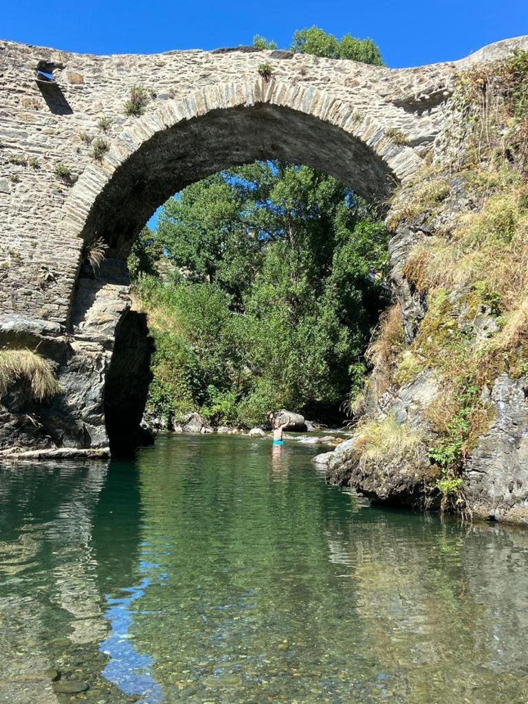 Refugi D' Alos Alos d'Isil Экстерьер фото